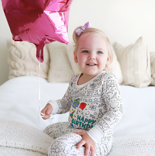 Kreativer Kinderpyjama – DreamArt