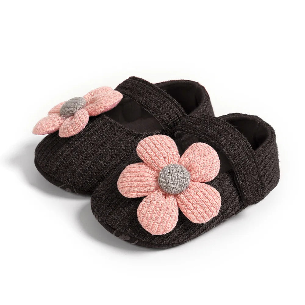 Sommer Babyschuhe mit weicher Sohle im Blumendesign